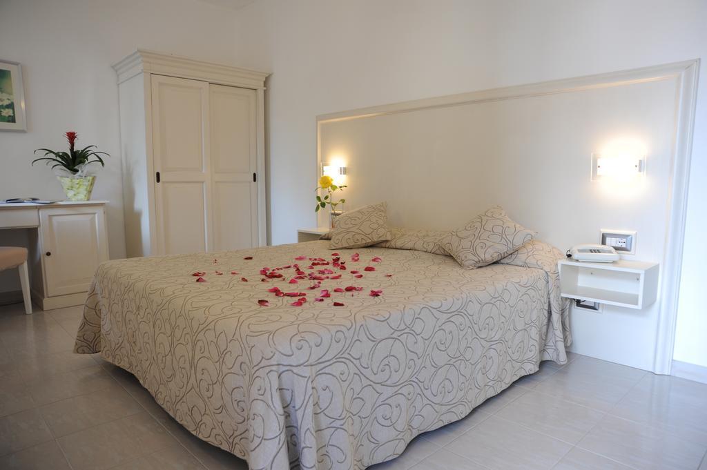 Hotel Barsalini SantʼAndrea Δωμάτιο φωτογραφία
